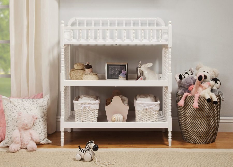 baby-essentials-changing-table