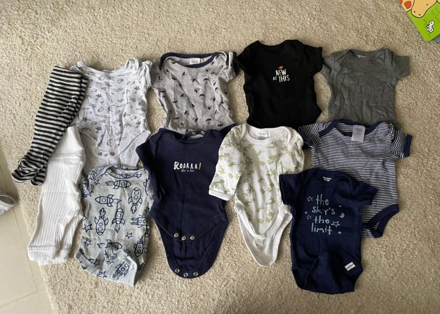 baby-essentials-newborn-clothes