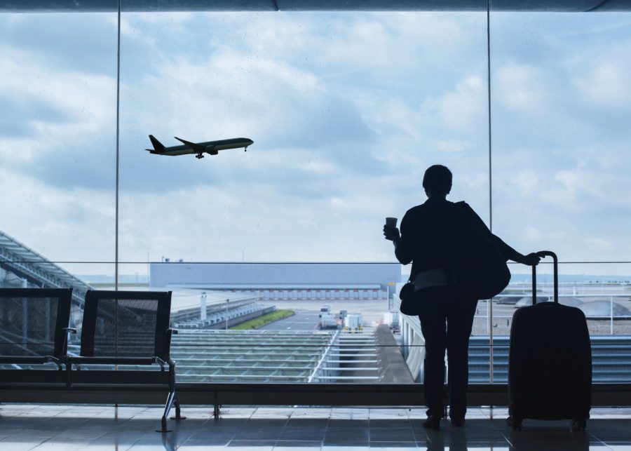domestic-helper-in-Singapore-airport-leaving