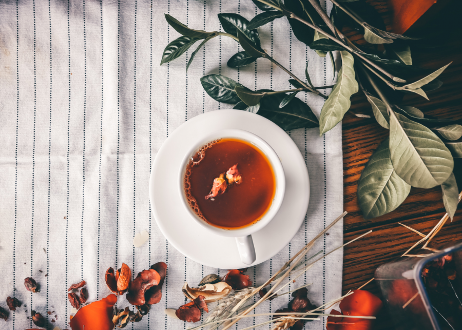confinement-nanny-red-date-tea-singapore-miti-unsplash