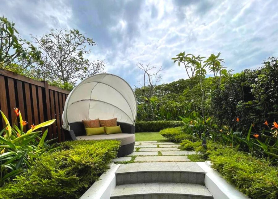 shangri-la garden wing deluxe family terrace room private cabana