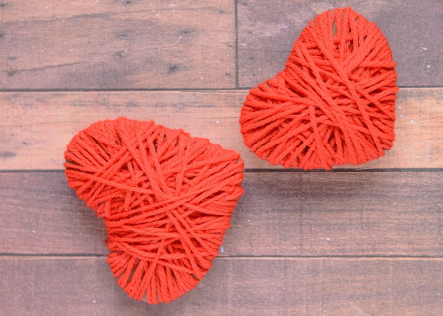 Yarn wrapped hearts | Valentine's Day crafts for kids