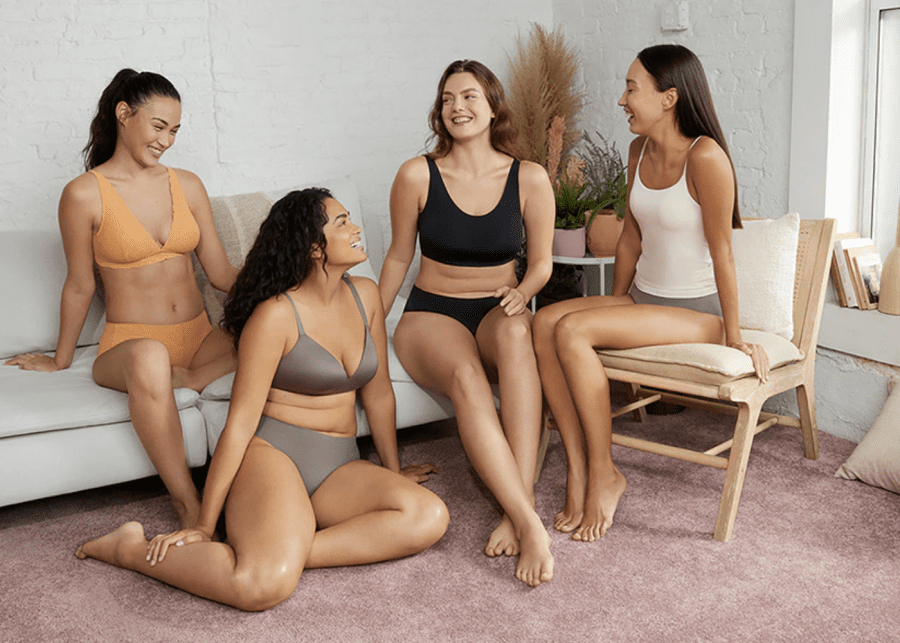 Uniqlo maternity lifewear for her