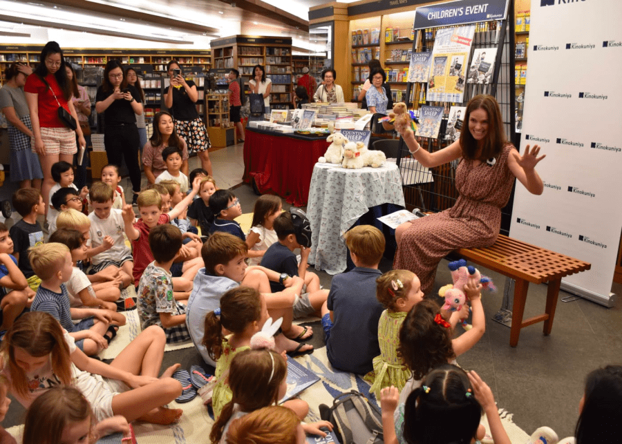 Pippa Chorley Storytelling session International Schools Fair ISF