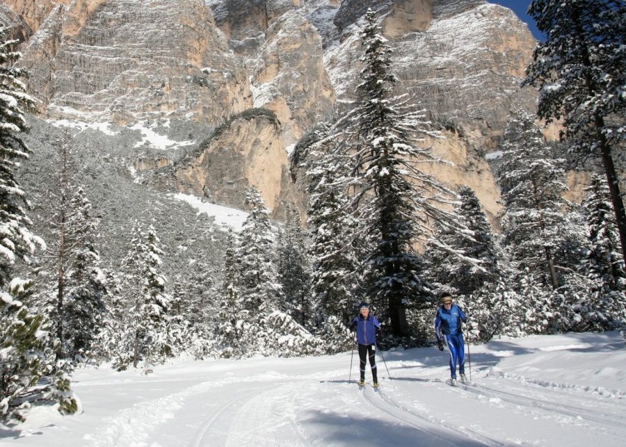 ski holiday italy dolomite mountains