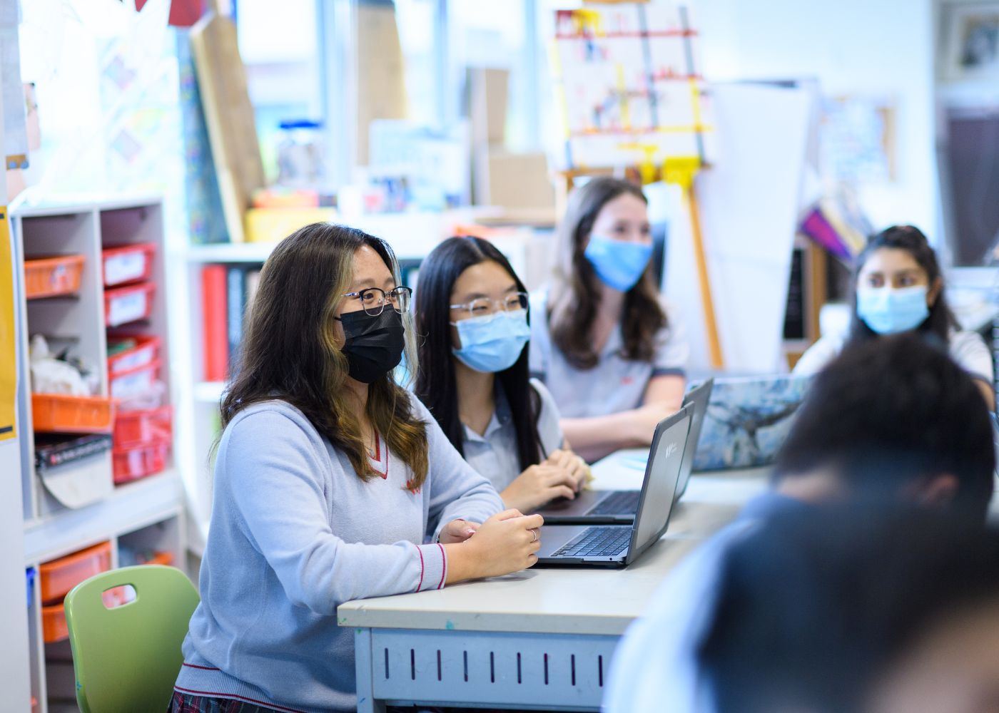 Does size matter? HoneyKids takes a look at class sizes in some of Singapore’s international schools