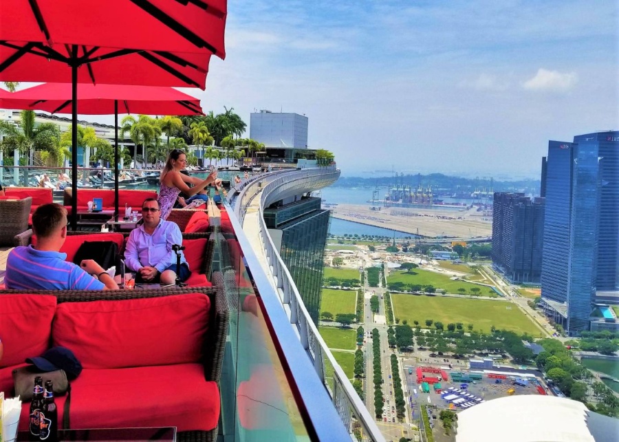 romantic restaurants for date nights in singapore ce la vie marina bay sands