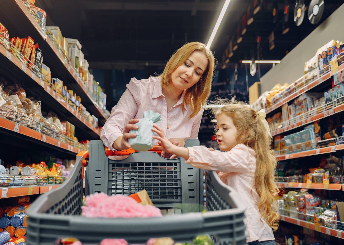 Reading nutrition labels: A guide for parents to ace the supermarket scene like pros