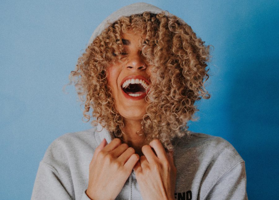 curly-hair-guide-singapore-ivana-cajina-unsplash
