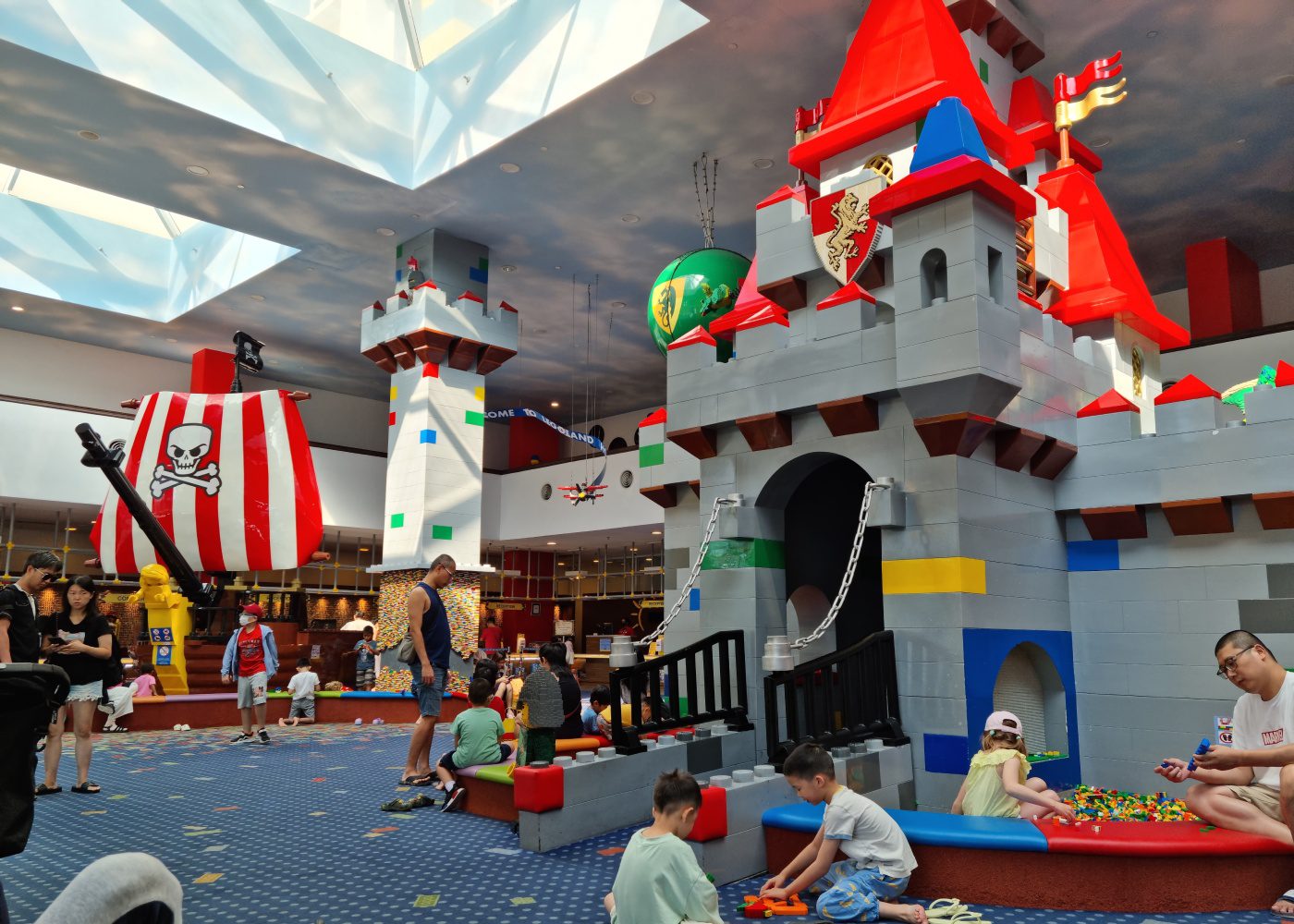 legoland-hotel-malaysia-lobby-kids-activities kid friendly hotel family resort