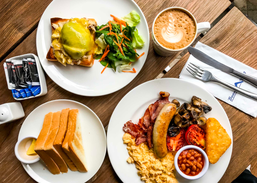 Boomarang Robertson Quay Brunch