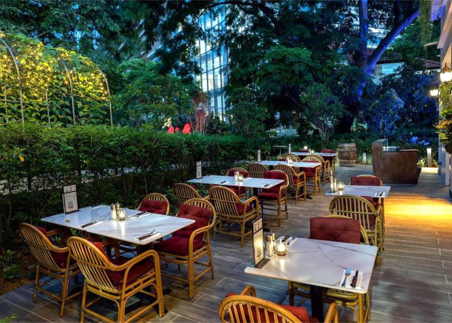 les bouchons singapore kid friendly