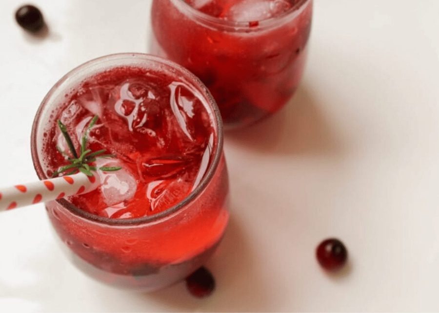 Cranberry ginger ale soda by Cooking with Wallflower | Non-alcoholic Christmas drinks