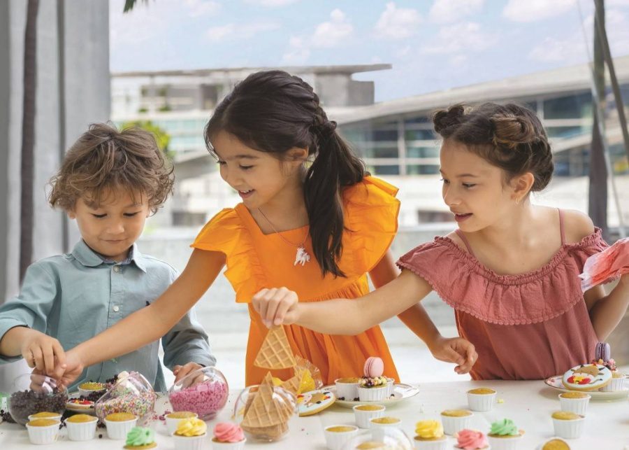best family friendly buffets in singapore town restaurant fullerton