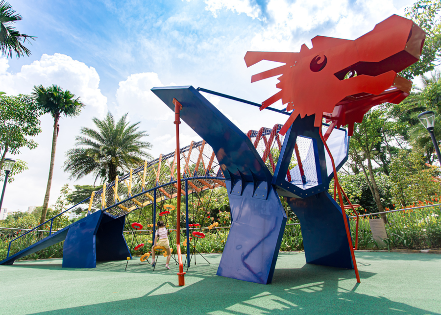 dragon play sculpture in singapore