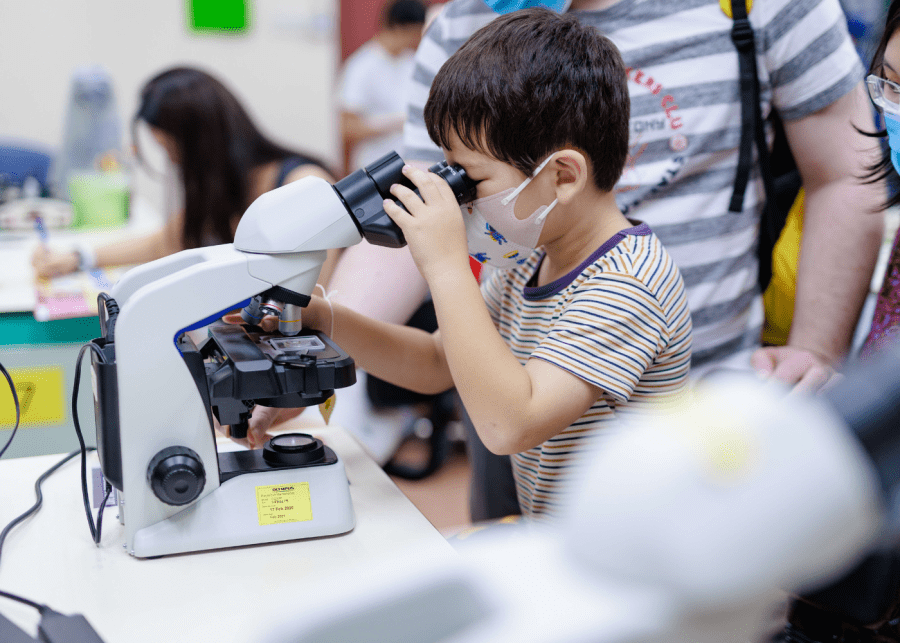 Science Centre Singapore DNA Lab