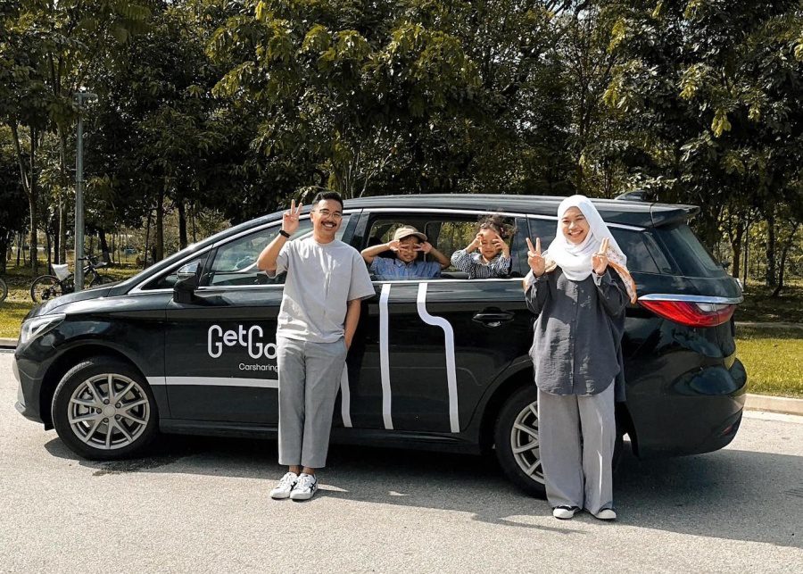 car sharing singapore getgo family driving