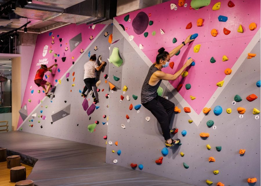 Boulder Movement for climbing gyms for family