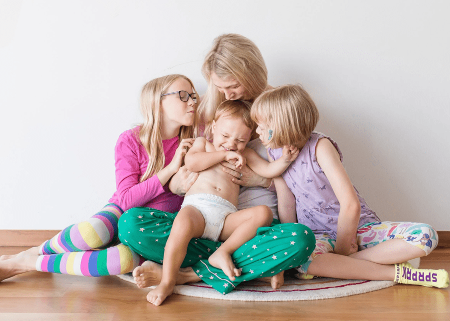 Nina Mucolov photography singapore family