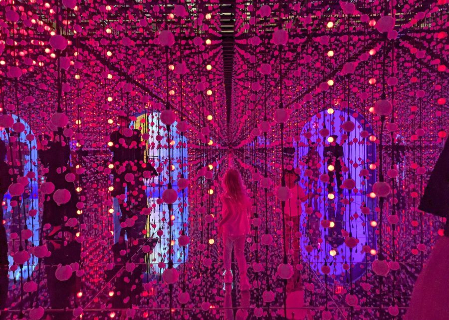 bubble planet singapore infinity room