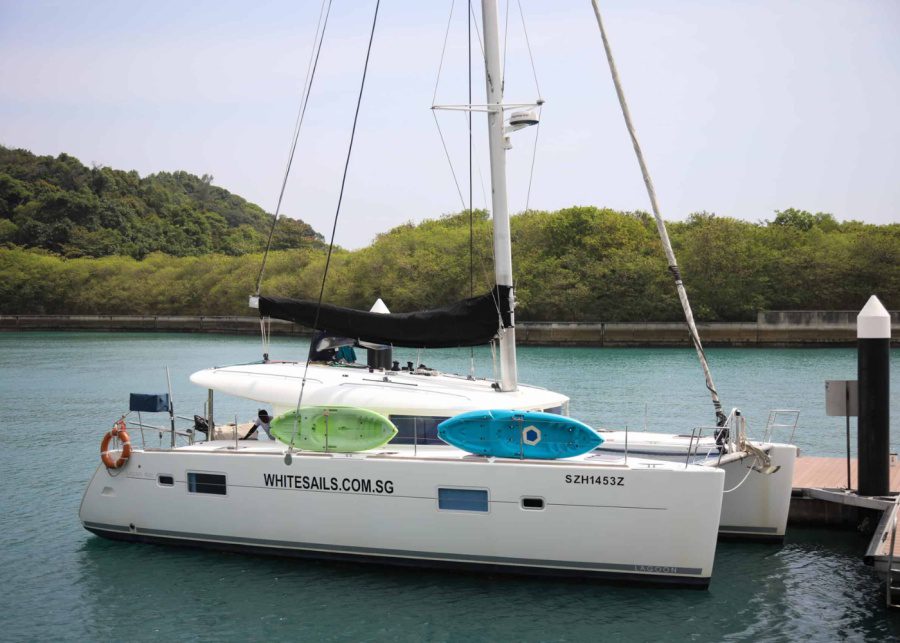 White Sails Singapore boat hire