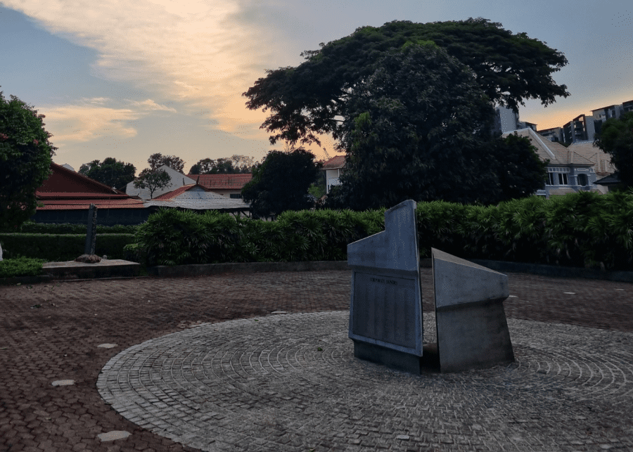sunset | japanese cemetery park