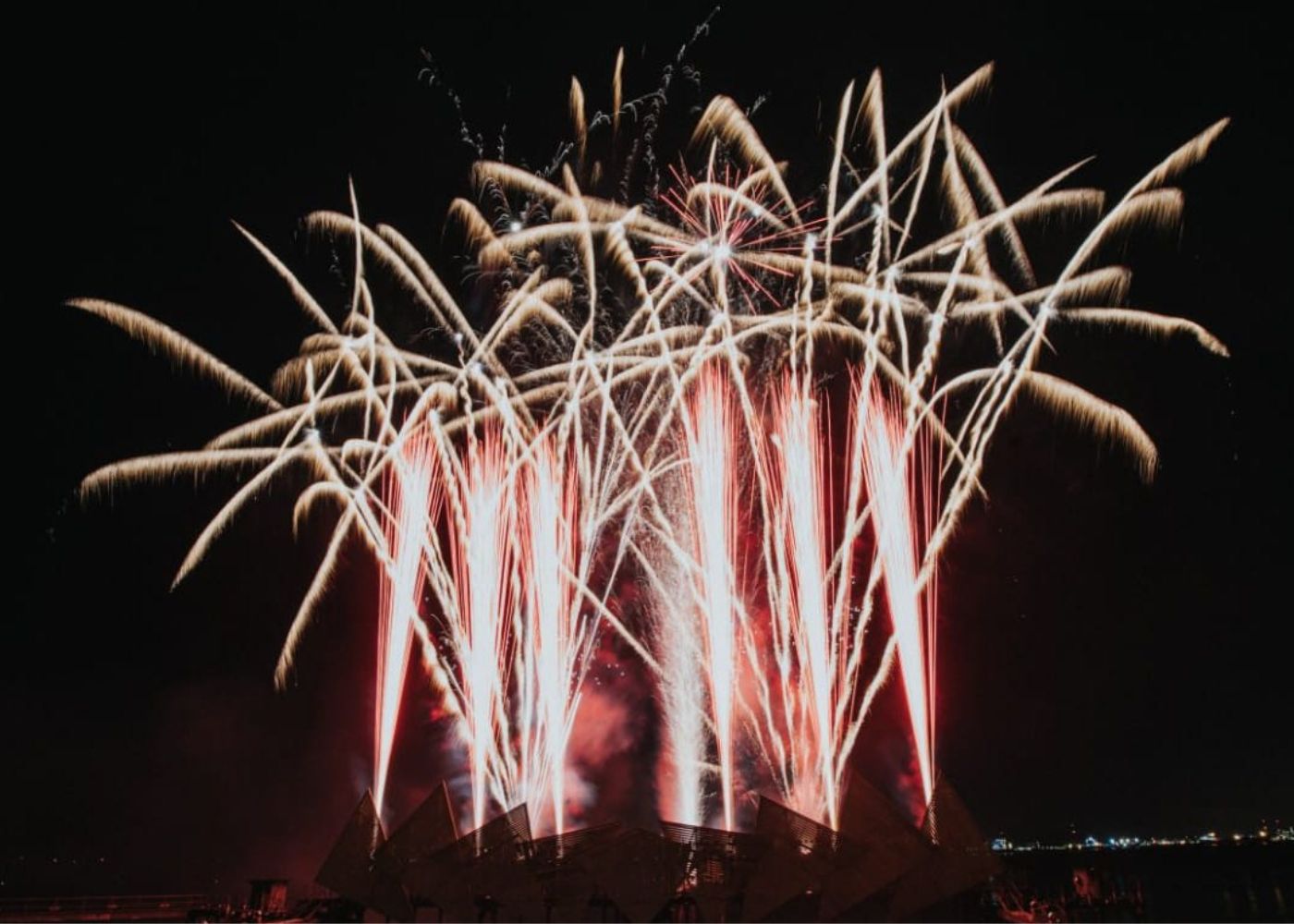 sentosa countdown party fireworks