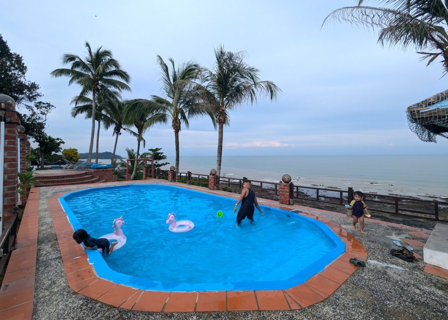 sea horizon resort review kids pool