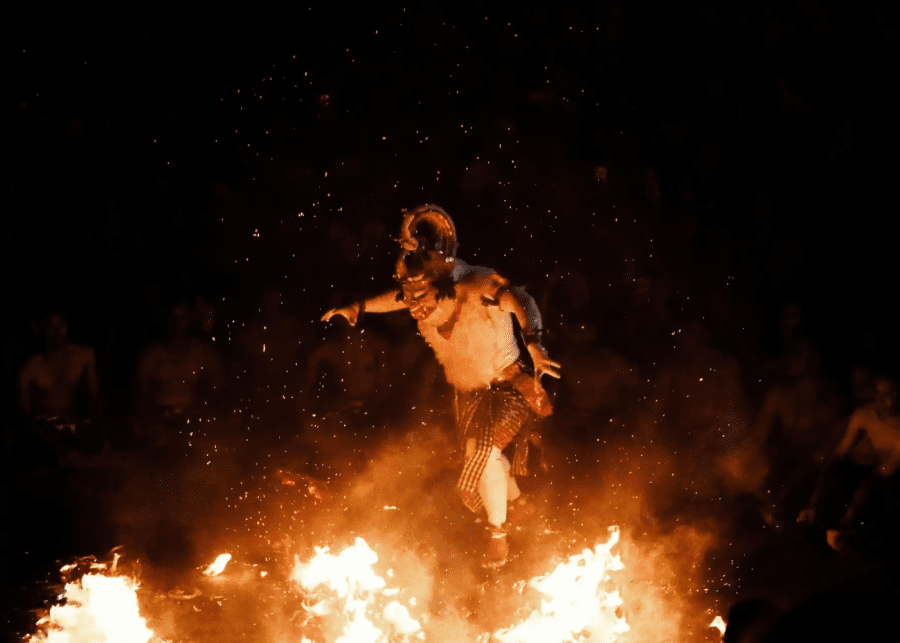 Uluwatu temple dance show