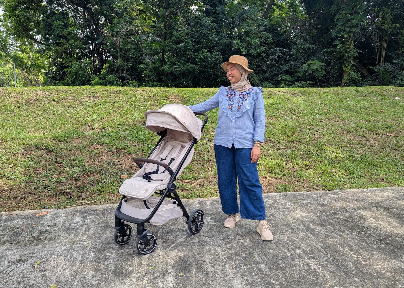 Review: Is the new Nuna x BMW TRVL Lx stroller worth it?