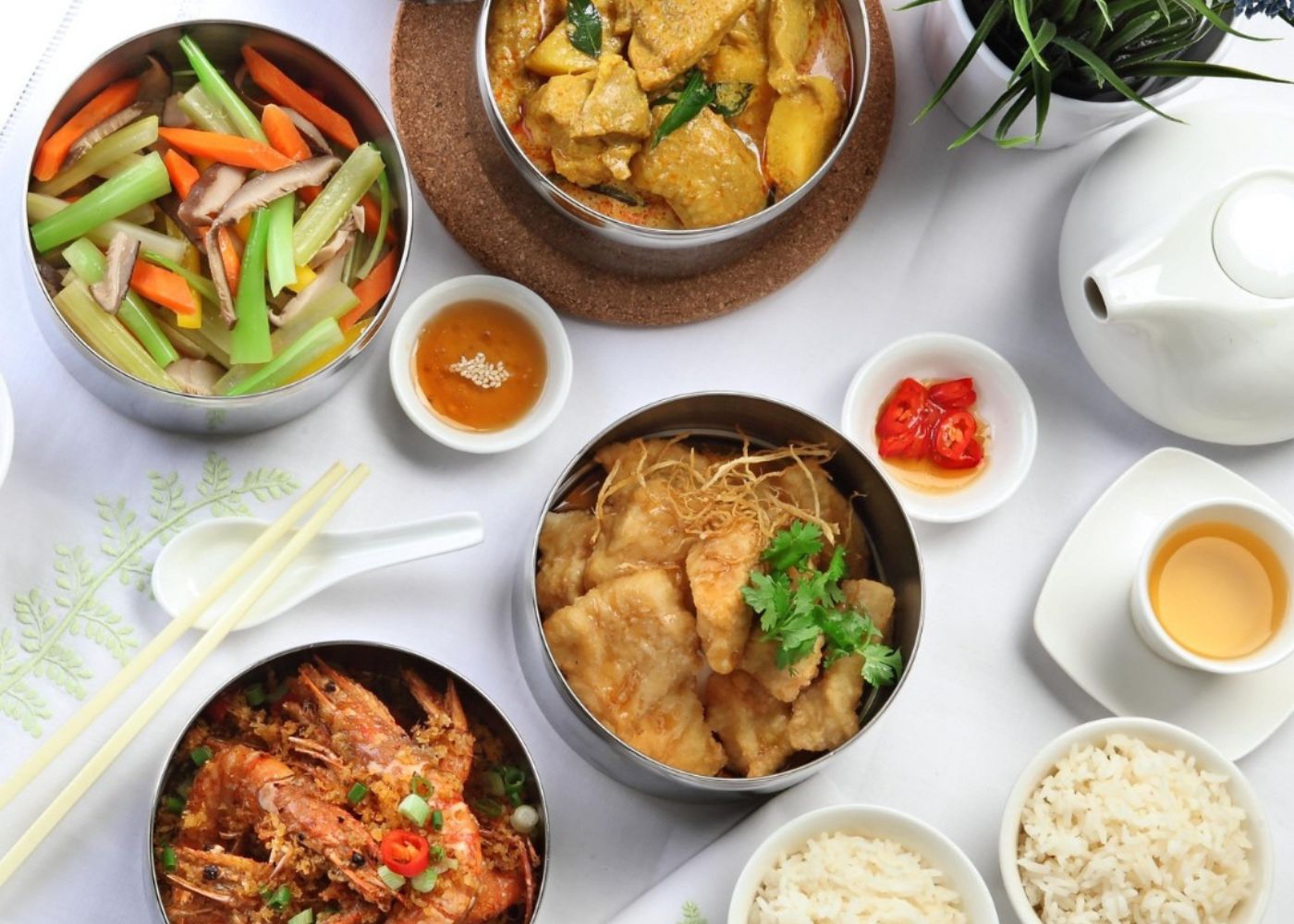 Seven best tingkat delivery services for families and kids in Singapore