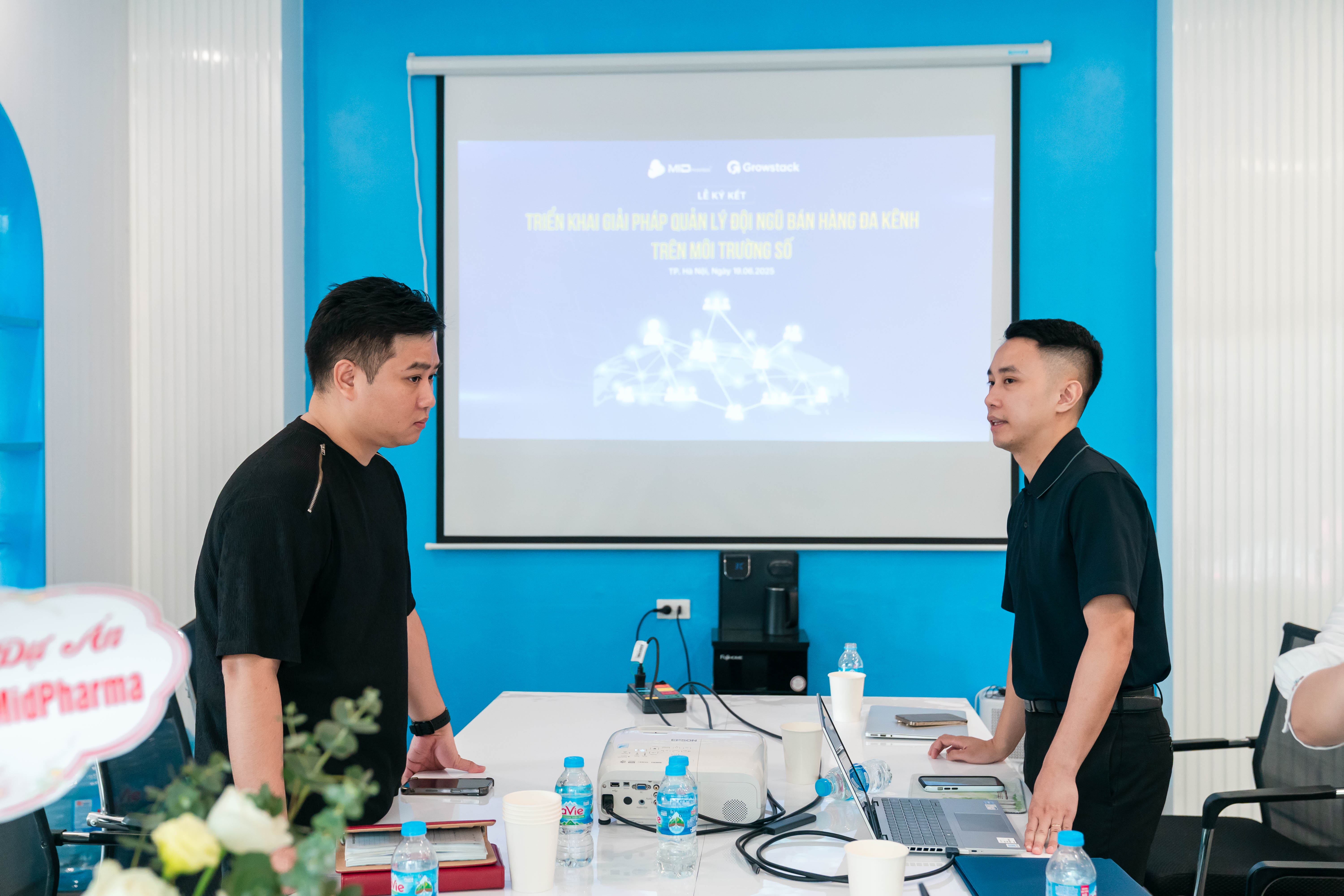 Chia sẻ từ 2 lãnh đạo MidPharma và Growstack