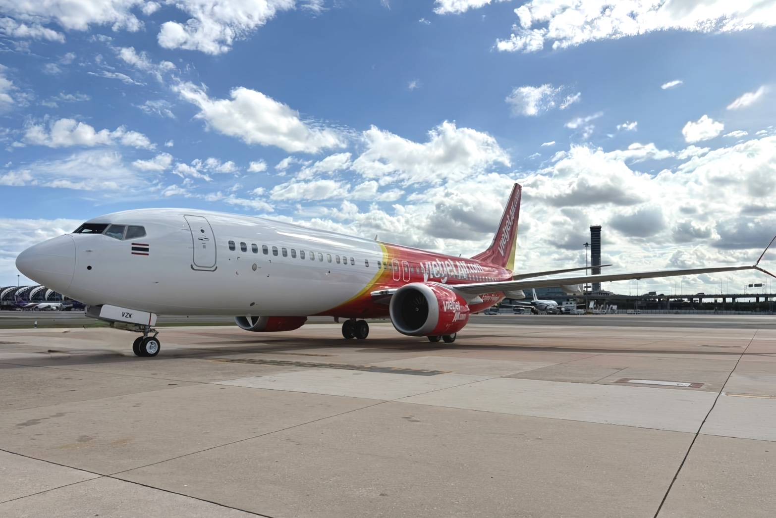 Vietjet Thailand takes delivery of its 10th brand new Boeing 737-8