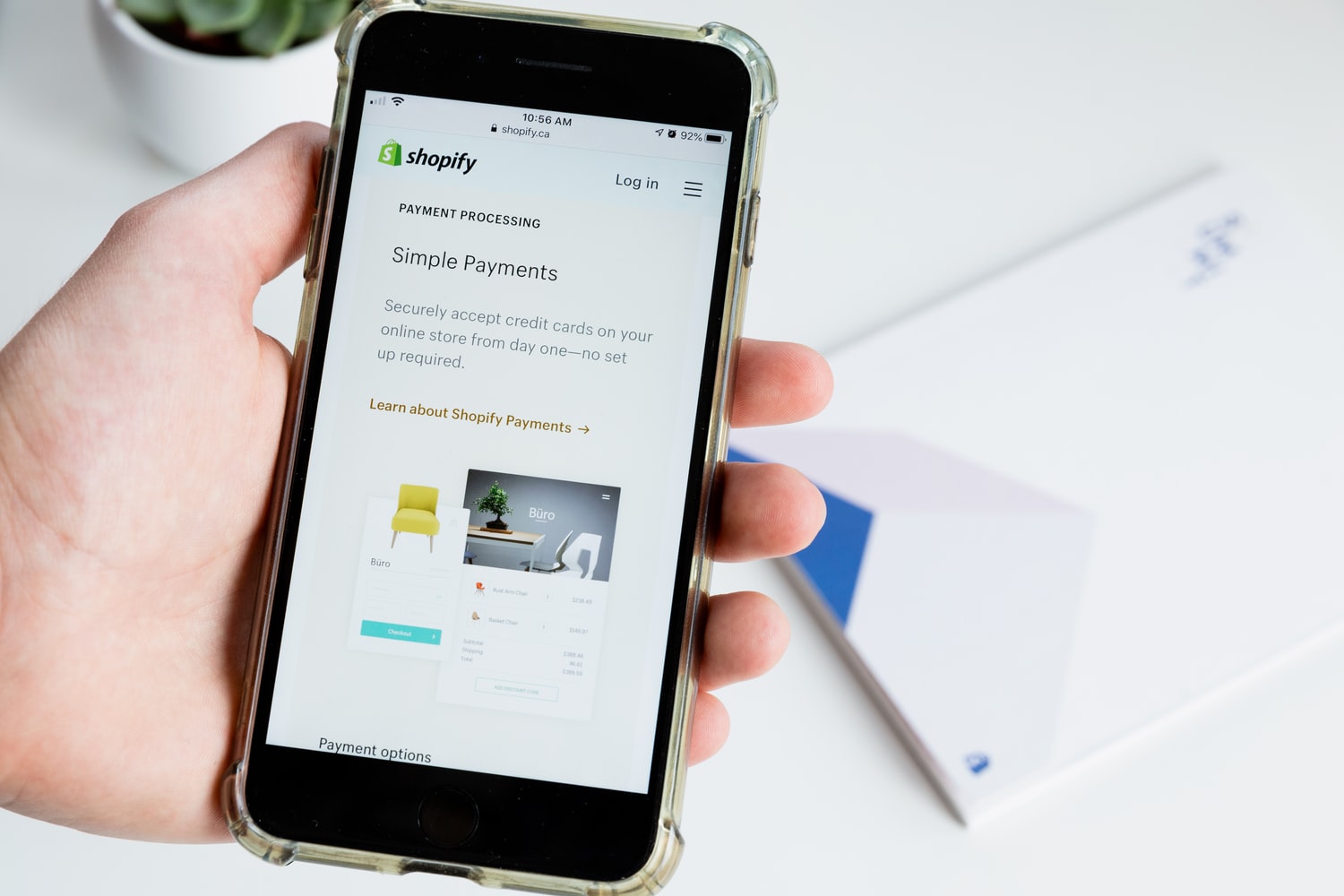 Phát triển trang web thương mại điện tử sẽ giúp cho doanh nghiệp cùng tiến vào một hệ thống khách hàng tiềm năng mới trong tương lai