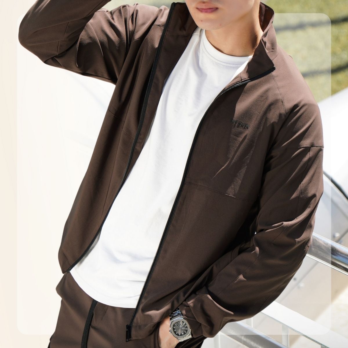 Áo khoác gió chống nước GM Jacket form dáng basic, siêu nhẹ - NÂU