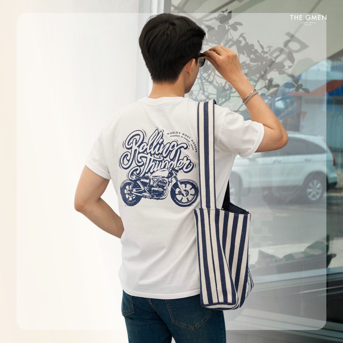 Áo thun nam nữ in hình S26 Rolling Tee - Trắng