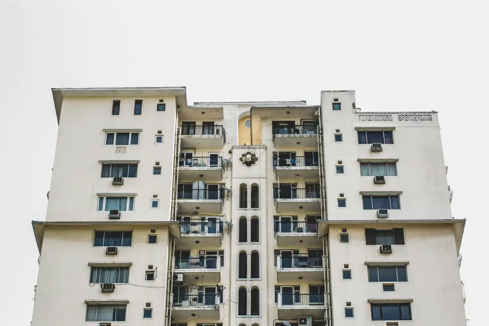 Serviced Apartments vs. Hotels, Which is Better?