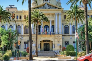 A Guide To Travel Through Malaga Spain