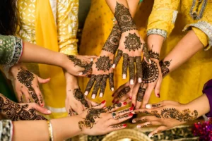 Henna Tattoos—no Pain, Just Stain