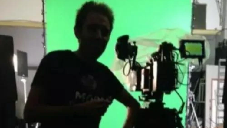 Master the Art of Lighting a Green Screen with these Tips!