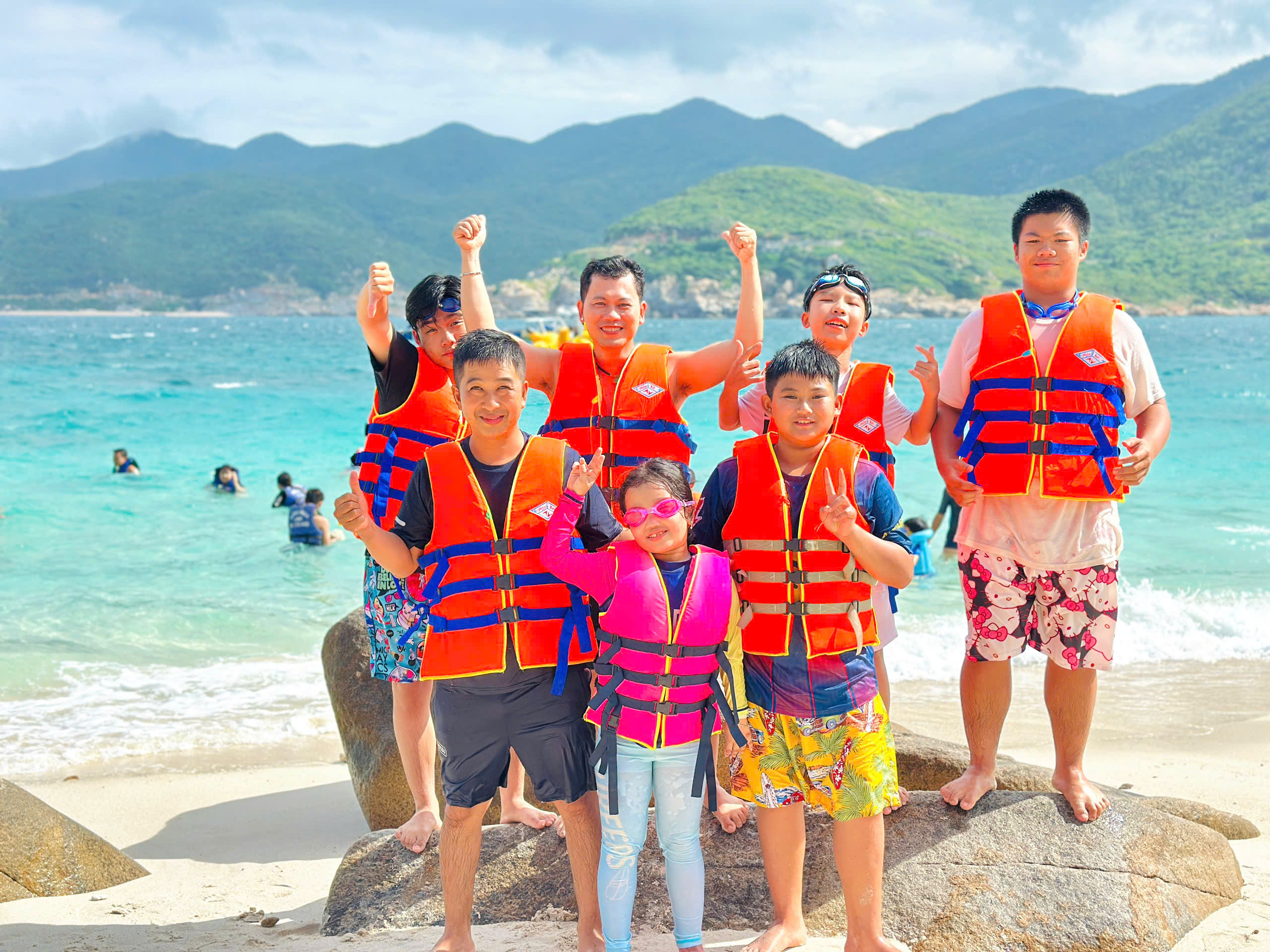 TOUR LỄ 2-9: ĐẢO BÌNH HƯNG - VĨNH HY 2N2Đ - KHÁM PHÁ BIỂN XANH & CÁT TRẮNG - LƯU TRÚ TẠI ĐẢO 