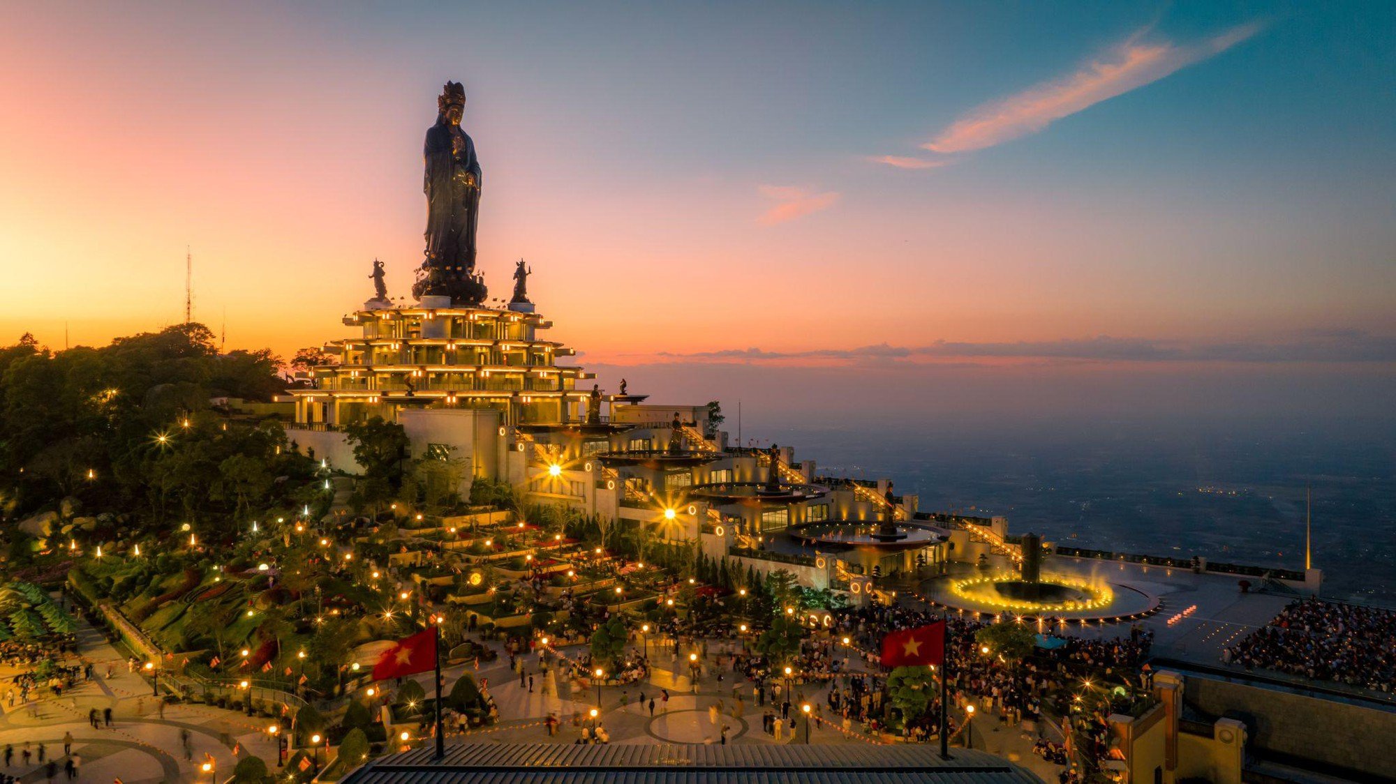 TOUR TÂY NINH 1 NGÀY - ĐÊM TRĂNG ĐỈNH VÂN SƠN | KHỞI HÀNH HẰNG NGÀY7