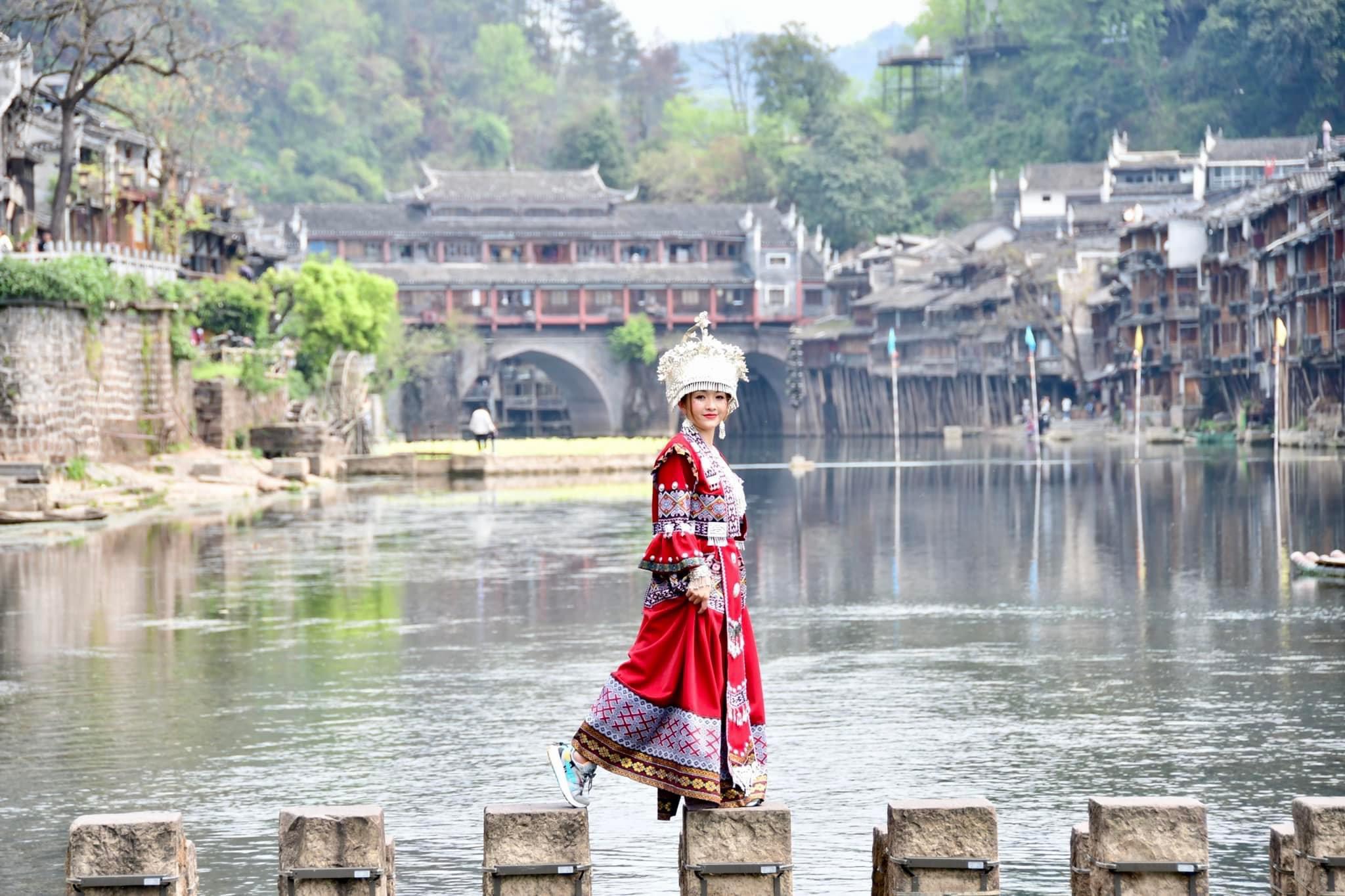 TOUR TRUNG QUỐC LỄ 2-9: KHÁM PHÁ PHƯỢNG HOÀNG CỐ TRẤN - TRƯƠNG GIA GIỚI 6N5Đ
