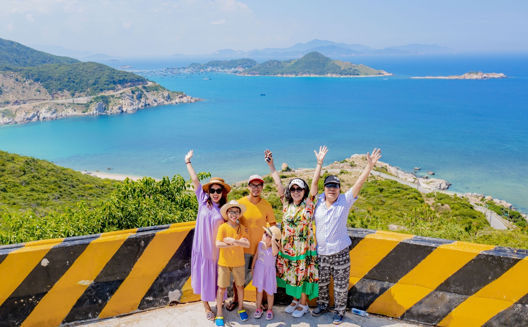 TOUR ĐẢO BÌNH HƯNG - VĨNH HY 2N2Đ - KHÁM PHÁ BIỂN XANH & CÁT TRẮNG1