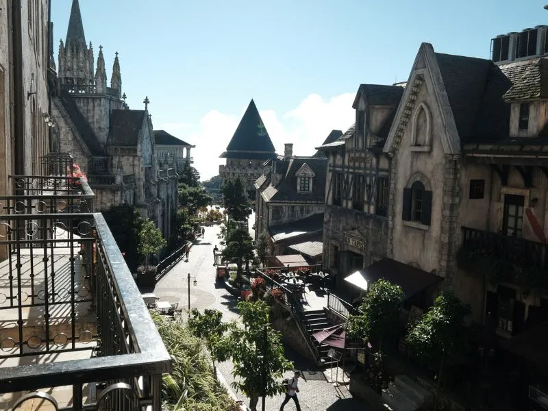 Góc Cửa Sổ Châu Âu