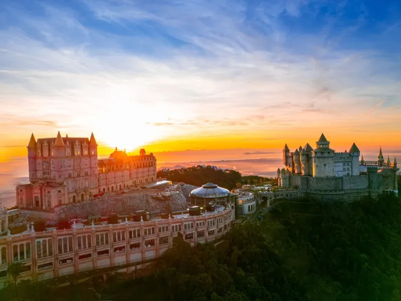 Không gian hiện đại tại Quảng trường Nhật Thực Bà Nà Hills