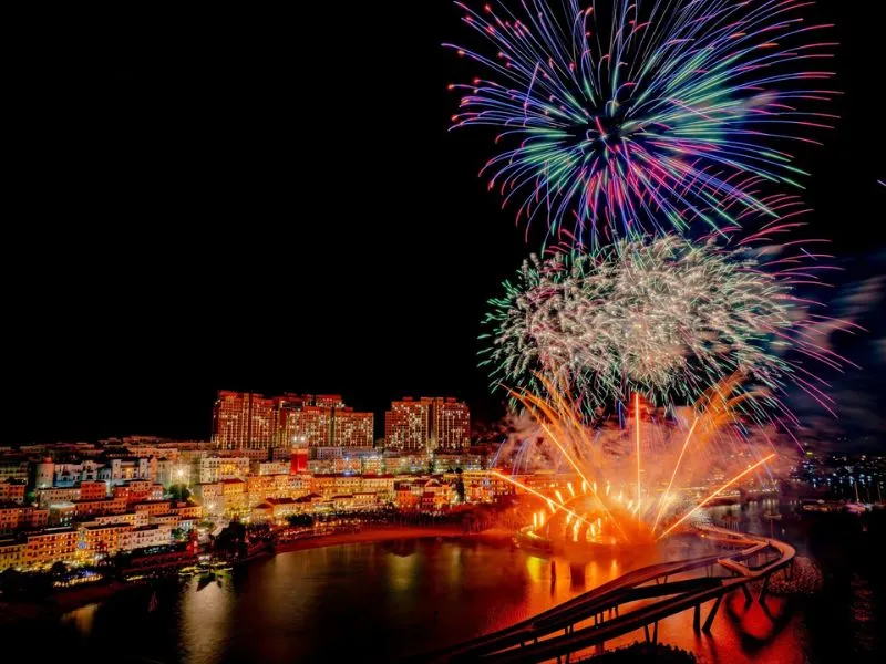 Khách sạn La Festa Phu Quoc sun world phú quốc pháo hoa