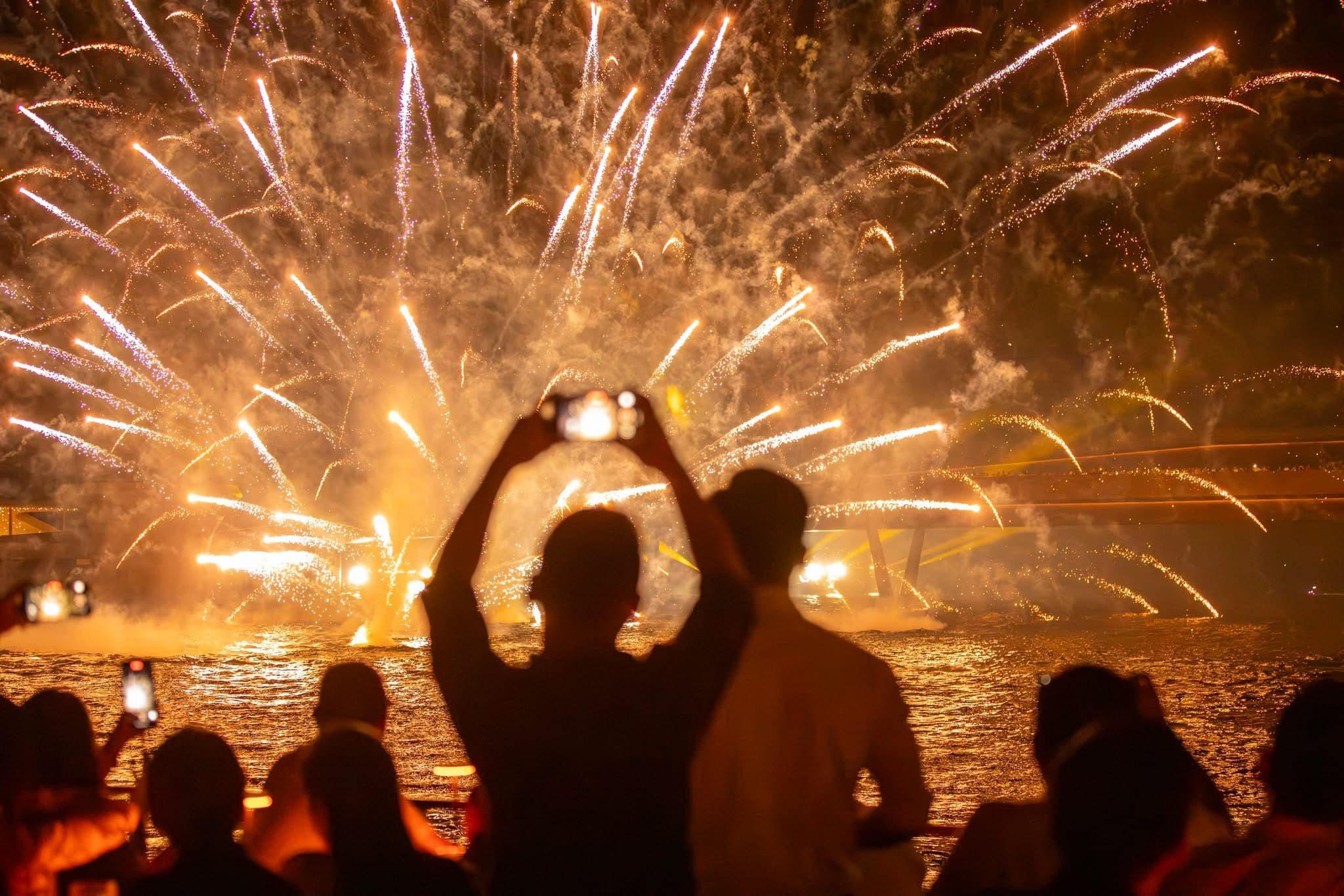 Khách nước ngoài thích trải nghiệm gì về đêm ở Cát Bà? - 3