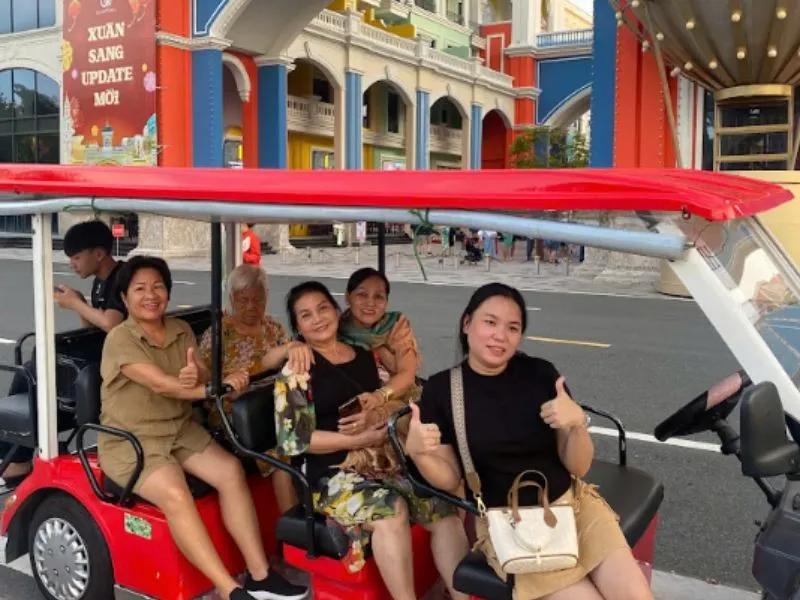 Những hình ảnh check-in của du khách khi ghé thăm Venice - Grand World Phú Quốc
