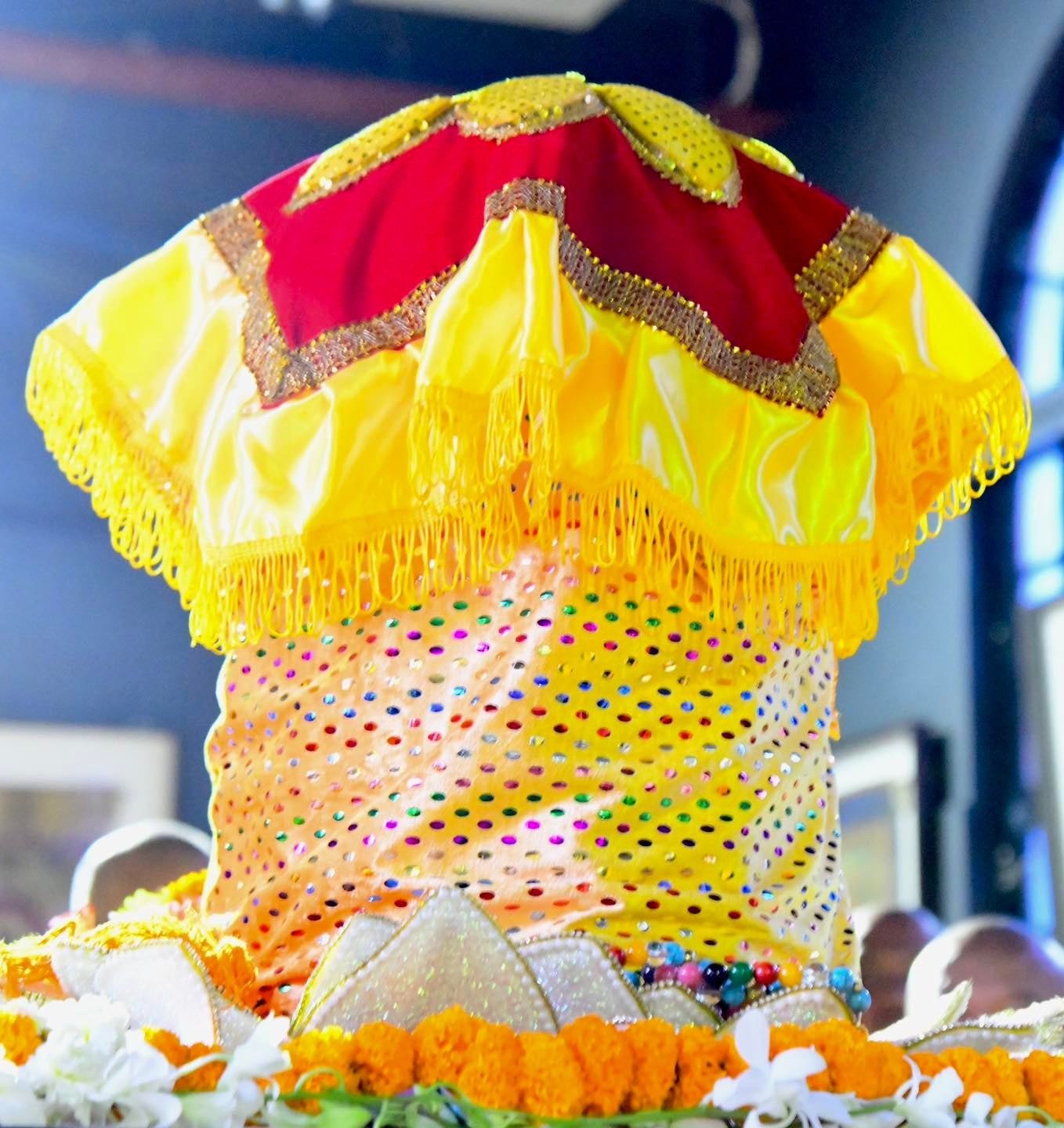 Lễ nghênh đón Xá Lợi Đức Phật Từ Ấn Độ về Việt Nam Chuẩn Bị Cho Vesak 2025
 - 3